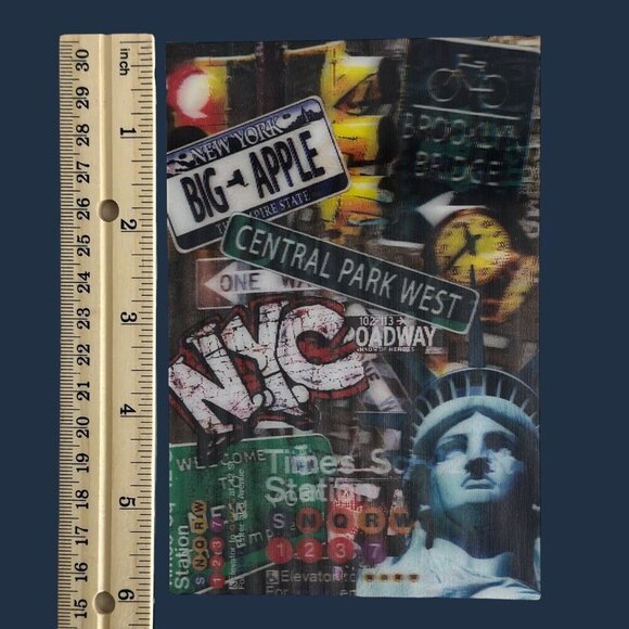 NYC 3D Hologram Postcard Collage Featuring Iconic Landmarks Signs 4 x 6 inches - Picture 4 of 13